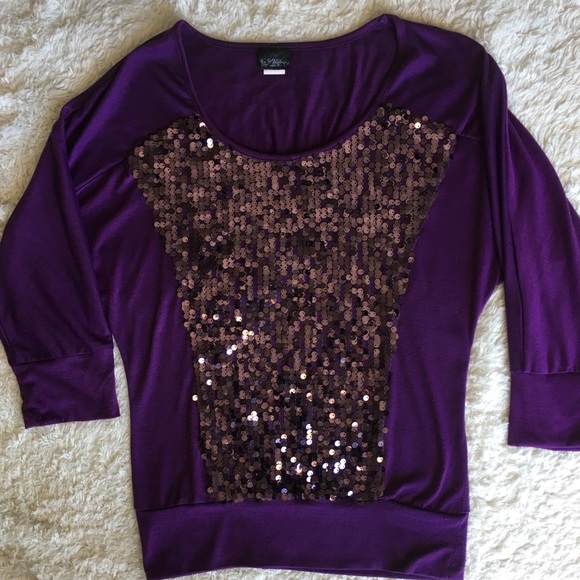 Daytrip Tops - Daytrip purple 3/4 sleeve top w/ sequins sz M